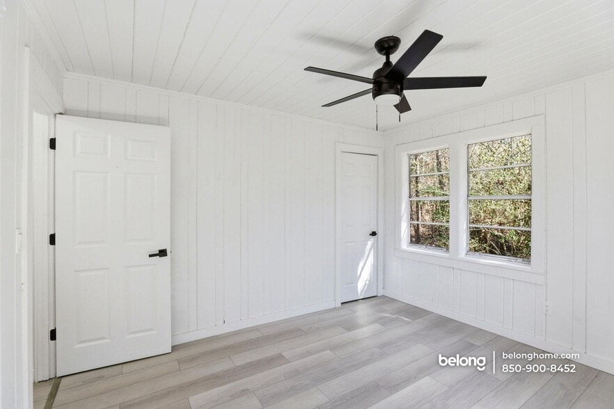 Building Photo - 16079 SE Janet St