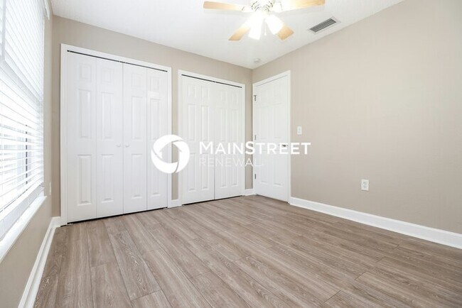 Building Photo - 3 Bedroom Pet-Friendly Home in New Port Richey, FL with Main Street Renewal