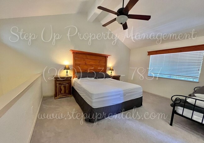 Building Photo - Charming 3-Bedroom Retreat in Gated Grovel...