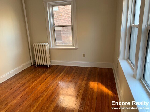 Building Photo - 1788 Beacon St