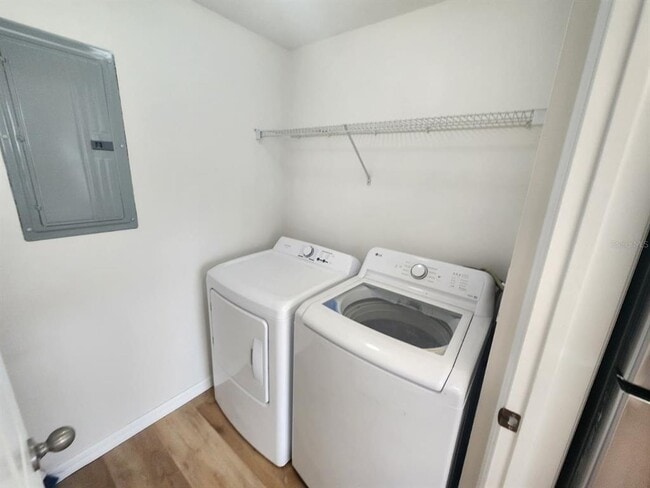 Building Photo - 10873 Windsor Walk Dr