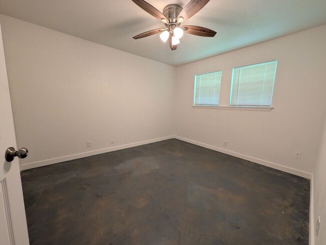 Building Photo - Updated Townhome Available Soon