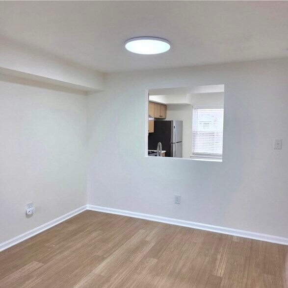Building Photo - 1144 1st St NW