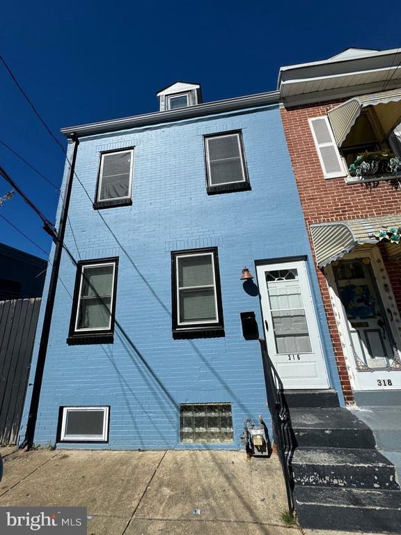 Building Photo - 316 Rose St