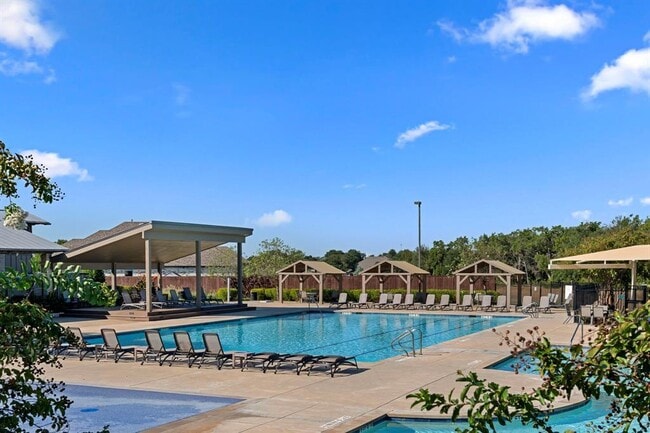 Building Photo - 4154 Kingsley Ave