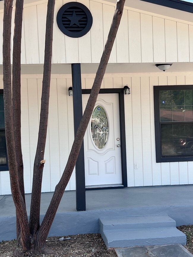 Building Photo - 1134 Brighton Ave