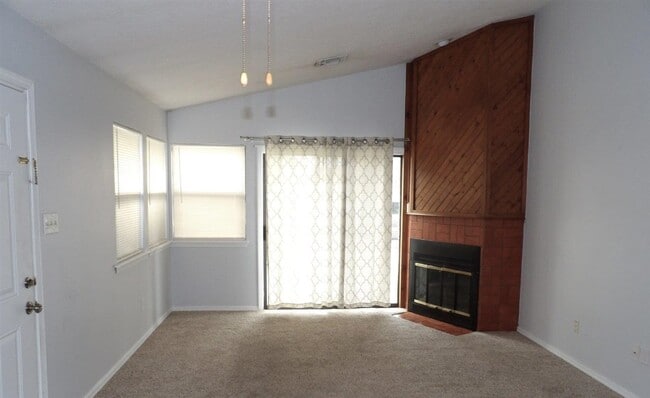 Building Photo - 6806 NW Willow Springs Dr