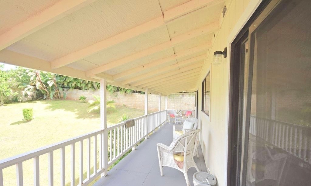 Building Photo - 44 -124 Ikeanani Dr