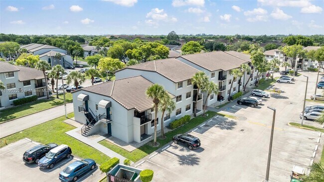 Building Photo - 7200 NW 179th St