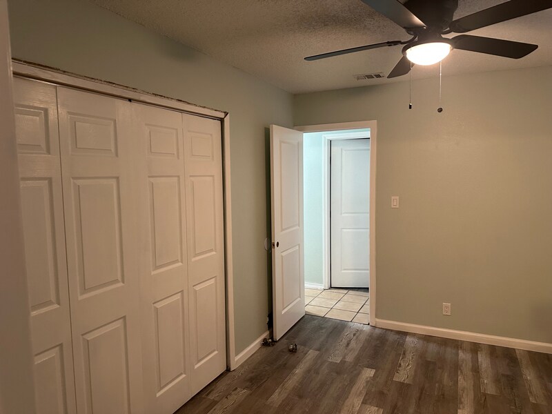 Building Photo - 9003 Perma Ln