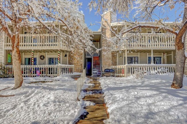 Building Photo - 8225 Fairmount Dr