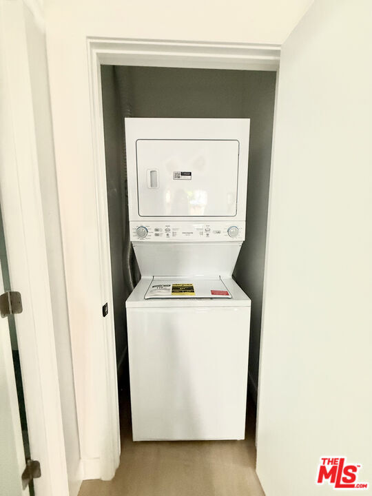 Building Photo - 1246 N Formosa Ave