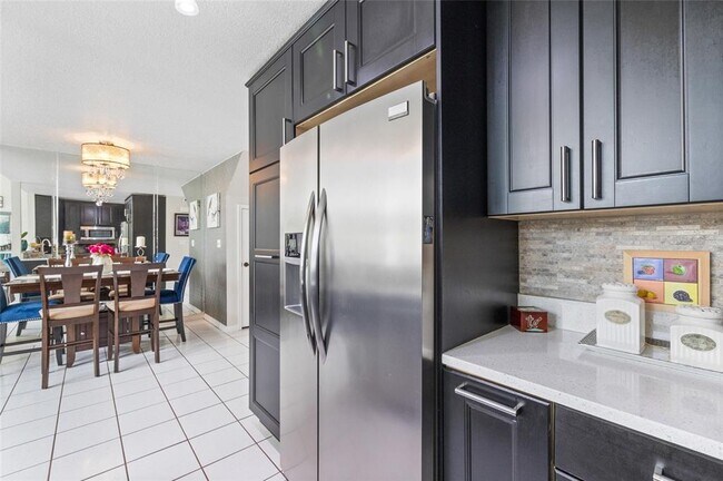 Building Photo - 4265 Brentwood Park Cir