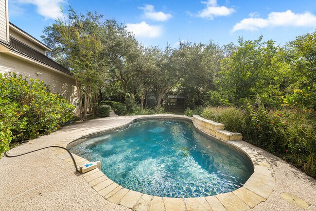 Building Photo - 5305 Cuesta Verde