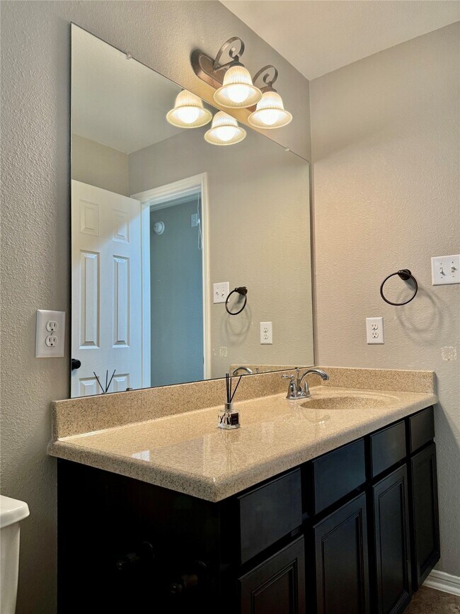 Building Photo - 28019 Canyon Wren Dr