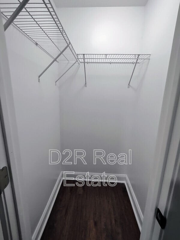 Building Photo - 7909 Southfield Dr