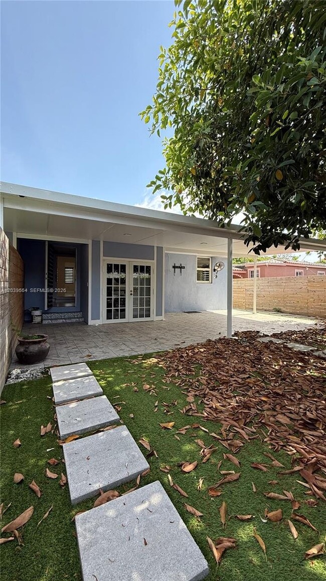 Building Photo - 1380 SW 20th St