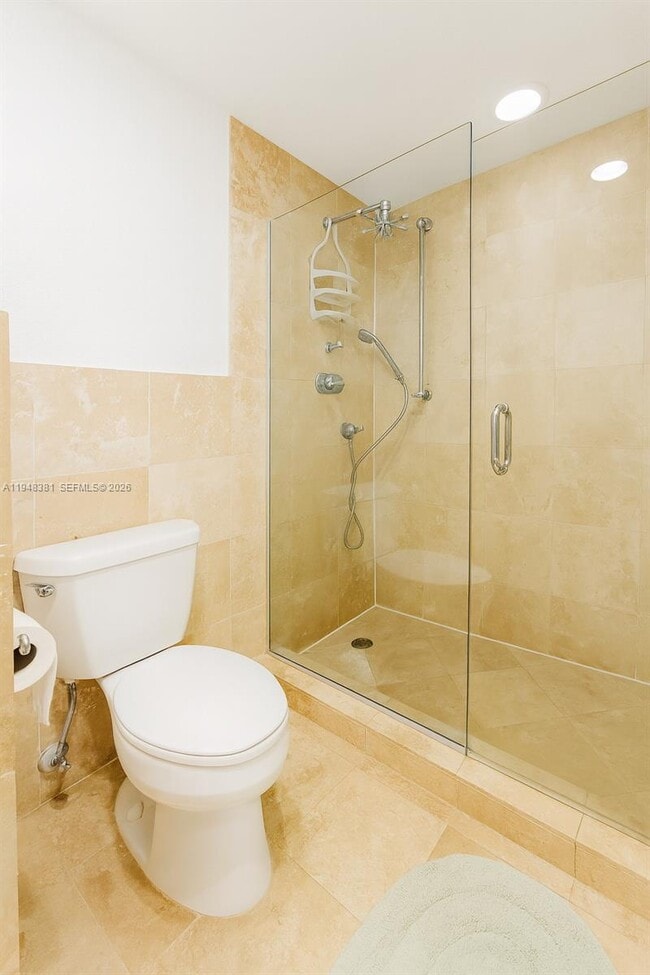 Building Photo - 4001 S Ocean Dr