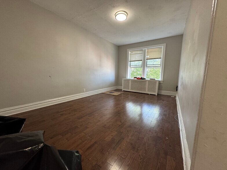 5 Van Houten Ave 44 - 8 Van Houten Ave