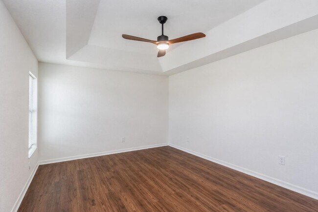 Building Photo - 5373 NW 64 St