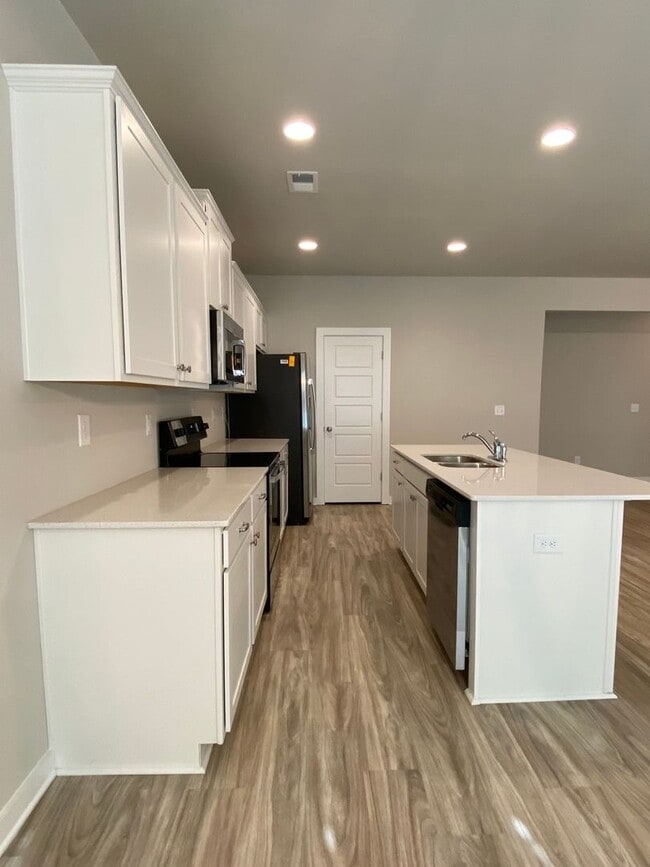 Building Photo - Home for Rent in Jemison, AL!