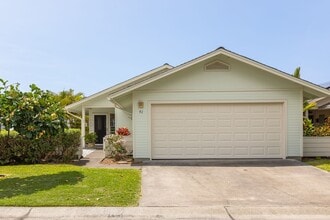 Building Photo - Furnished Home Close to Town