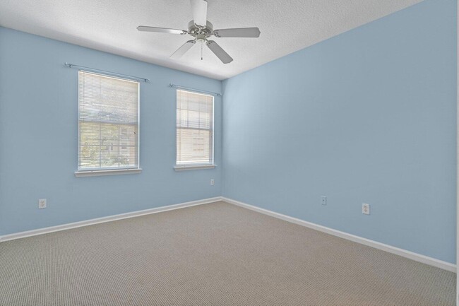 Building Photo - 276 Murcia Dr