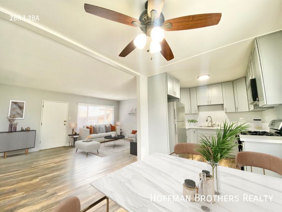 Building Photo - 1256 Tamarind Ave