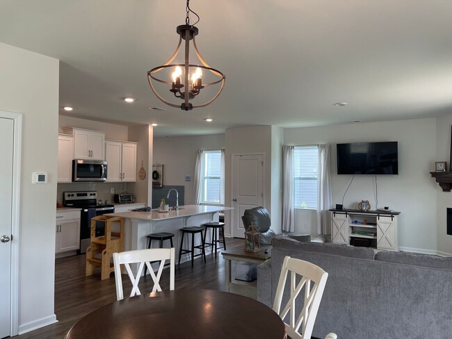 Building Photo - New Construction 4BR 2.5BA | The Falls at ...