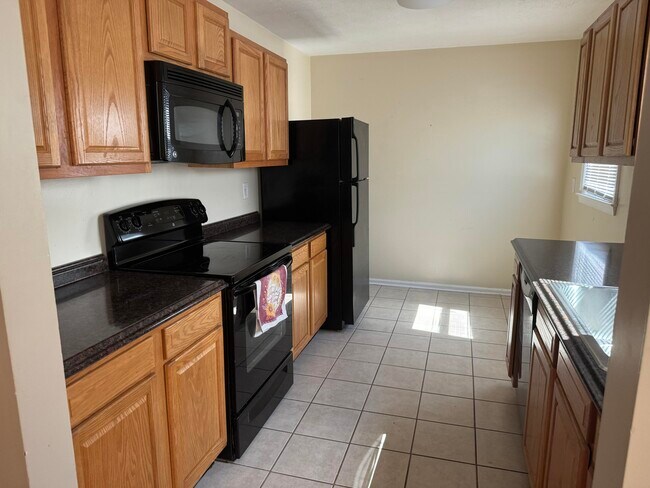 Building Photo - 246 Osage Ct