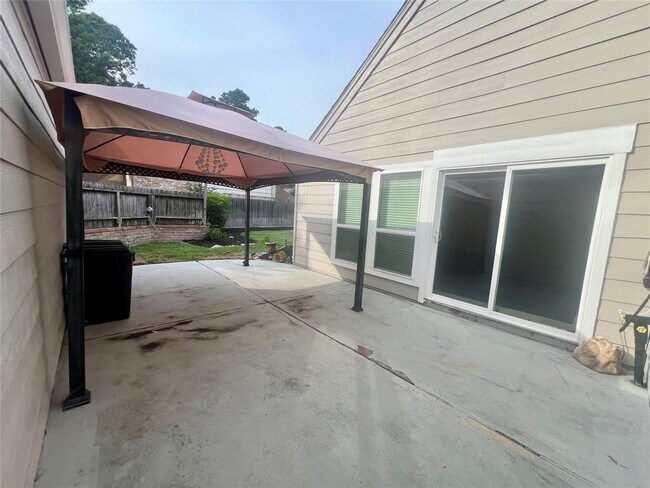 Building Photo - 6726 Saffron Hills Dr