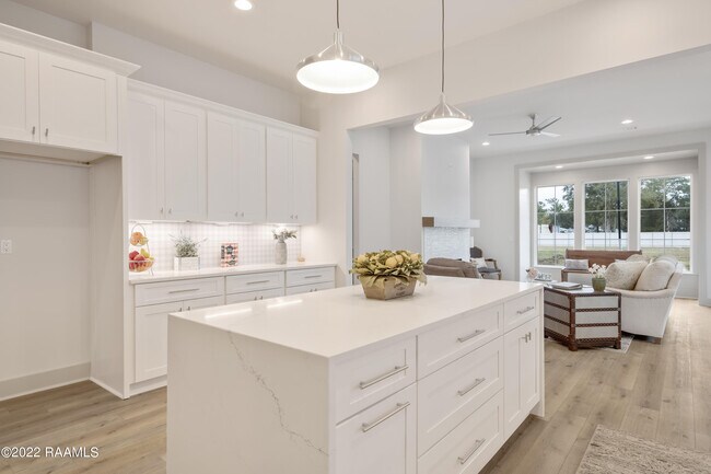 Building Photo - 103 Wishing Wl Dr