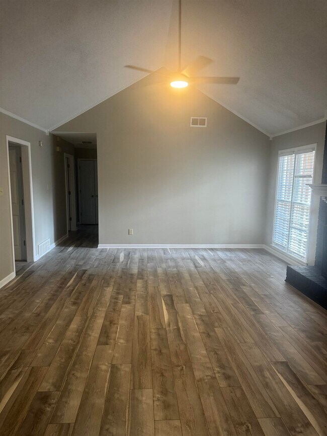Building Photo - 3991 Birch Glen Dr