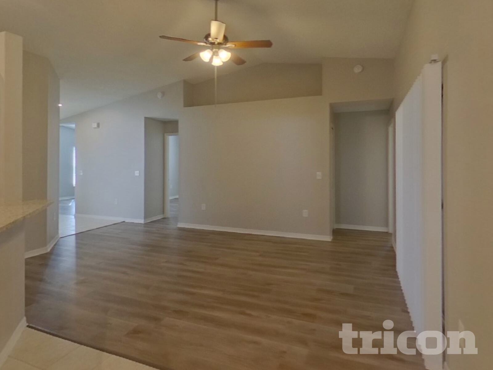 Building Photo - 2009 Kiwi Trail