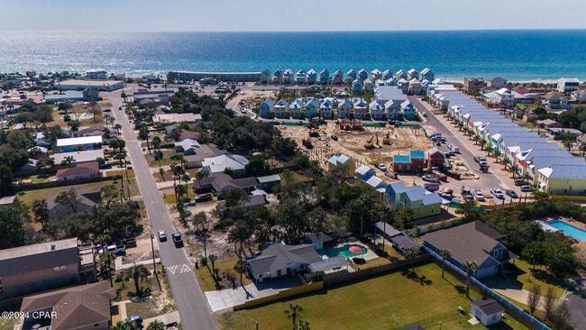 Building Photo - 412 Lantana St