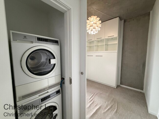 Building Photo - 338 Potrero Ave