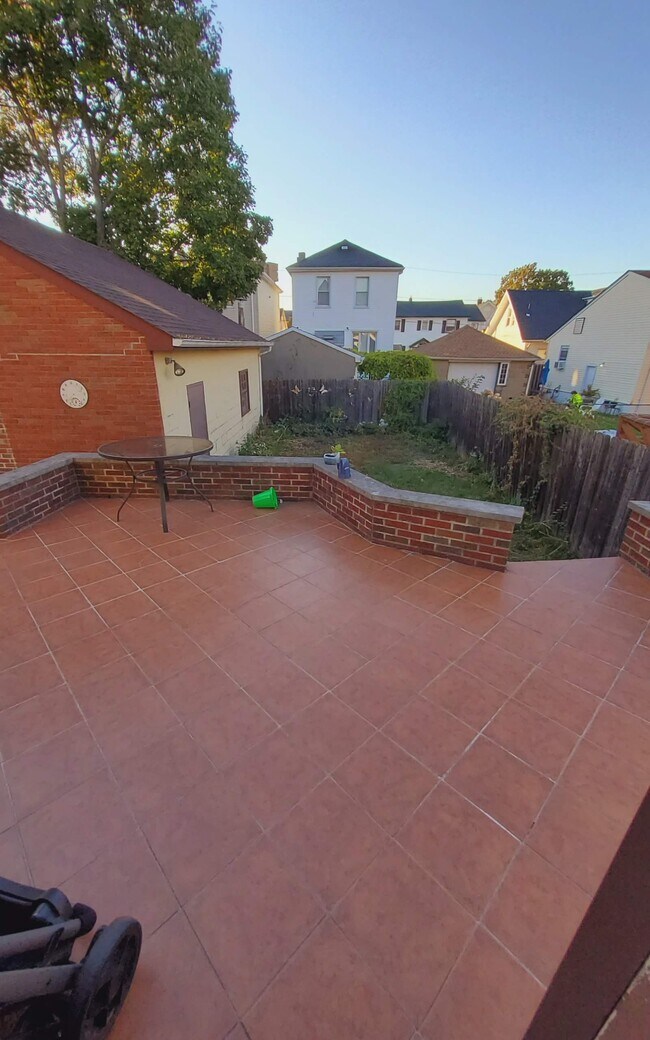 Building Photo - 65 Fulton Ave