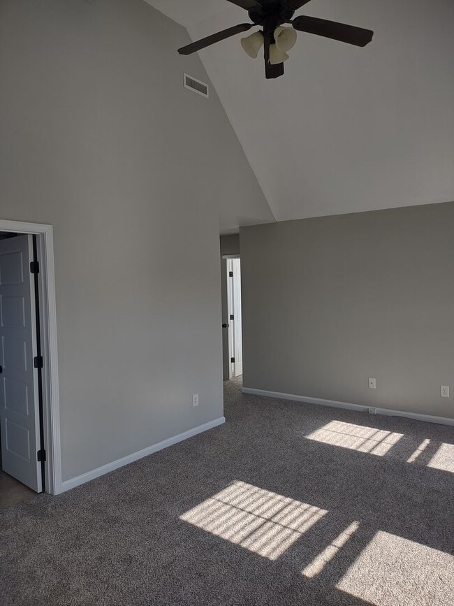 Building Photo - Start 2026 with this HOME!!!