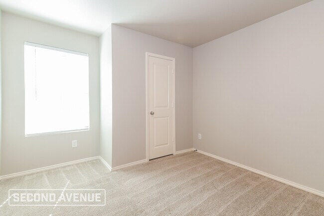 Building Photo - 5915 Nyquist Wy