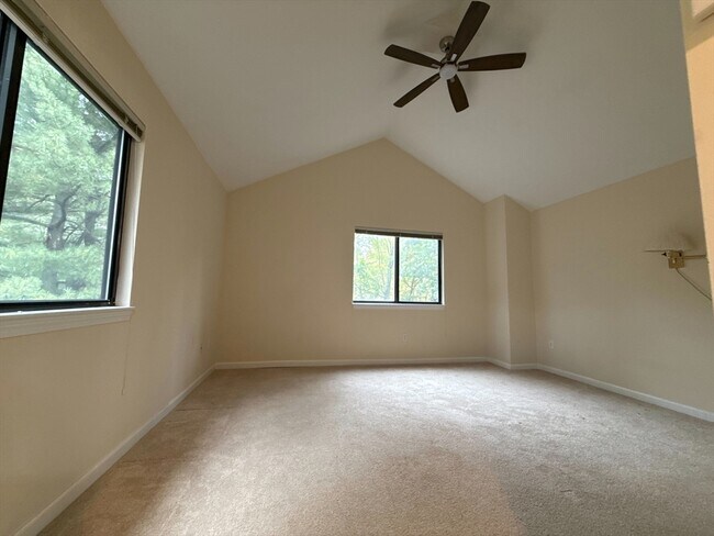 Building Photo - 73 Arrowhead Cir