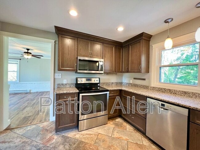 Building Photo - 3 Mt Royal Dr