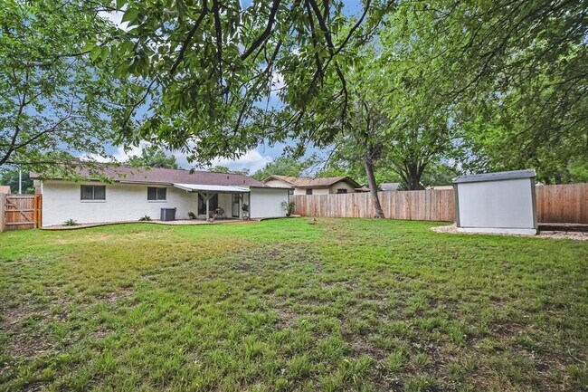 Building Photo - 502 Tilbury Ln