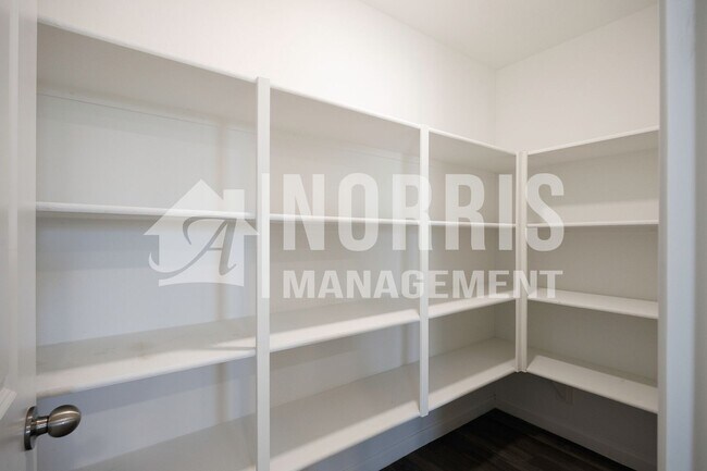 Building Photo - Beautiful New Home in a Great Location!