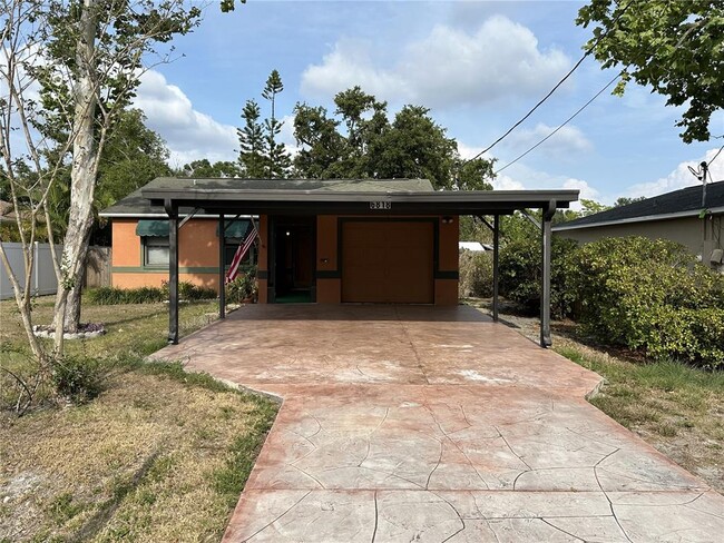 Primary Photo - 6818 S Himes Ave