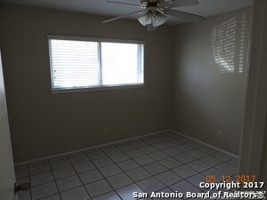 Building Photo - 5319 Fair Ridge Dr