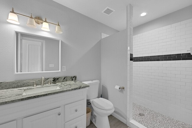 Building Photo - 6705 Sherwood Dr
