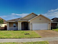Building Photo - No Application Fees* $1000 off 1st months ...