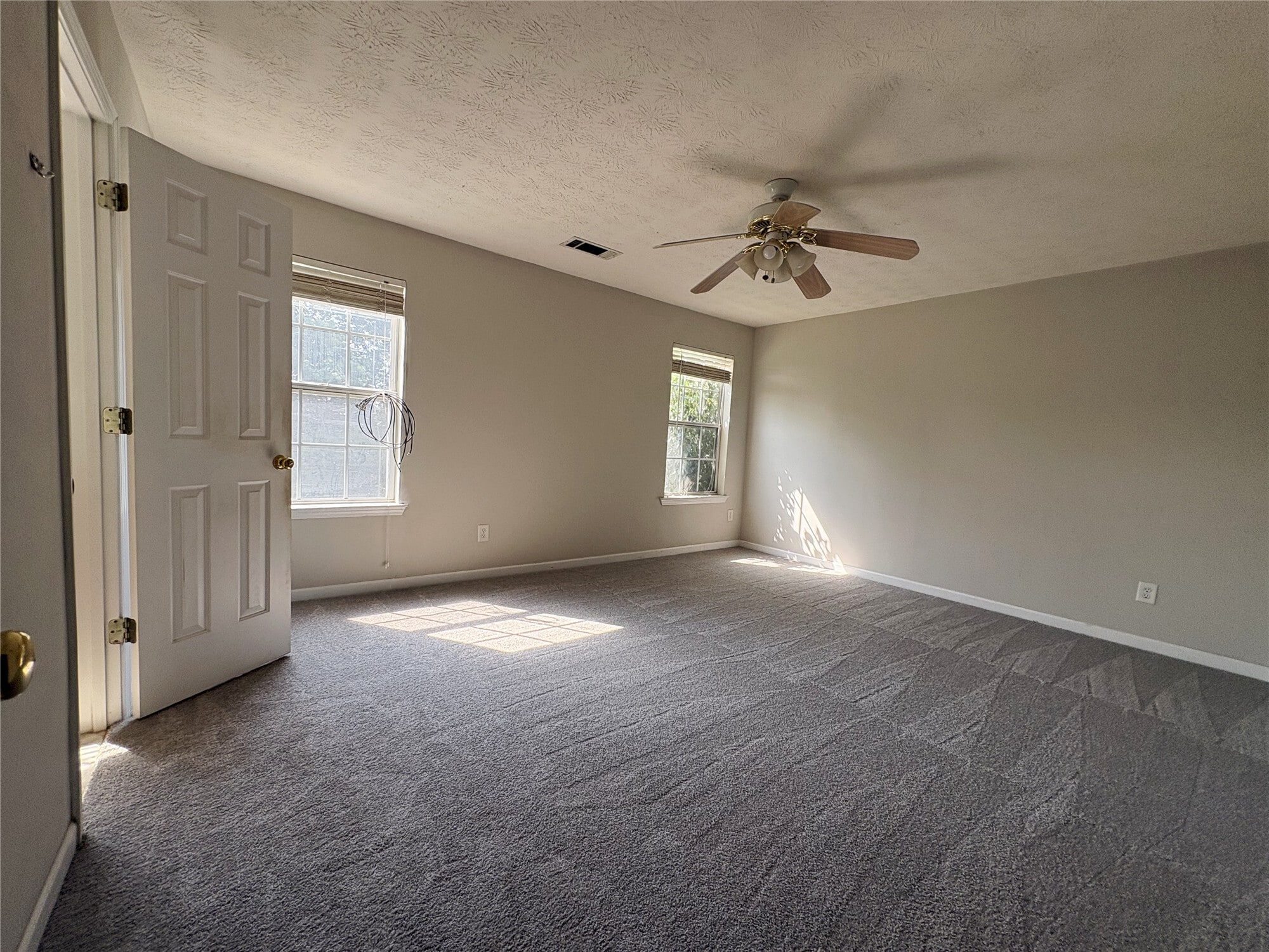 Building Photo - 1863 Skylar Leigh Dr