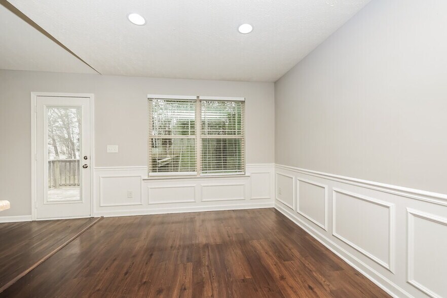 Building Photo - 792 Harvest Grove Dr