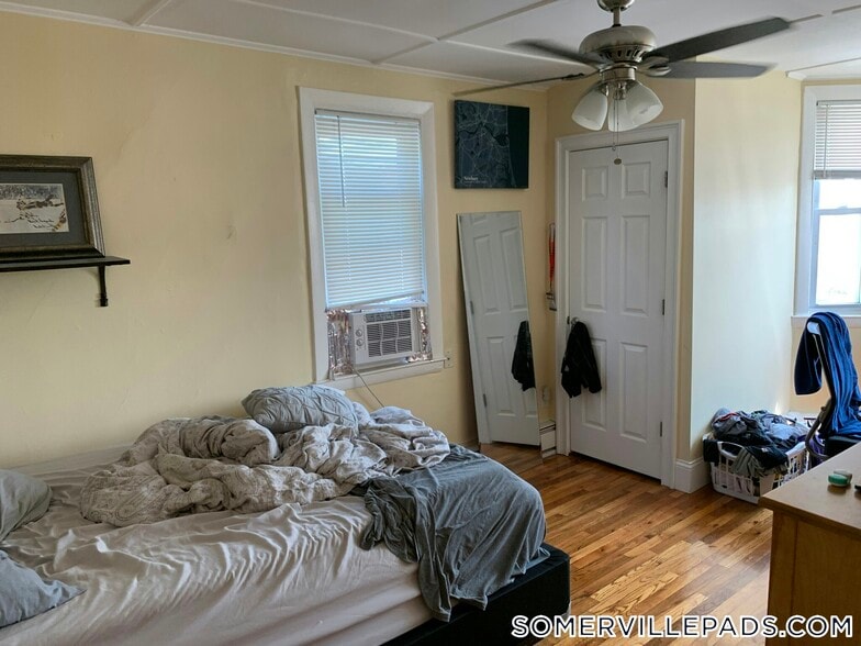 Building Photo - 41 Cross St